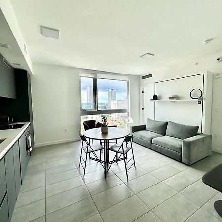 2 Bedrooms Design Condo Downtown Miami Pool And Gym Εξωτερικό φωτογραφία