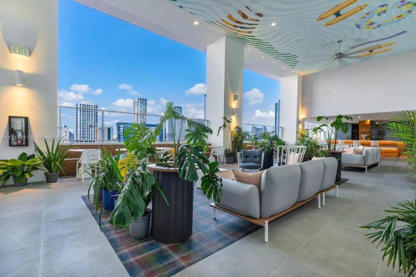 2 Bedrooms Design Condo Downtown Miami Pool And Gym Εξωτερικό φωτογραφία